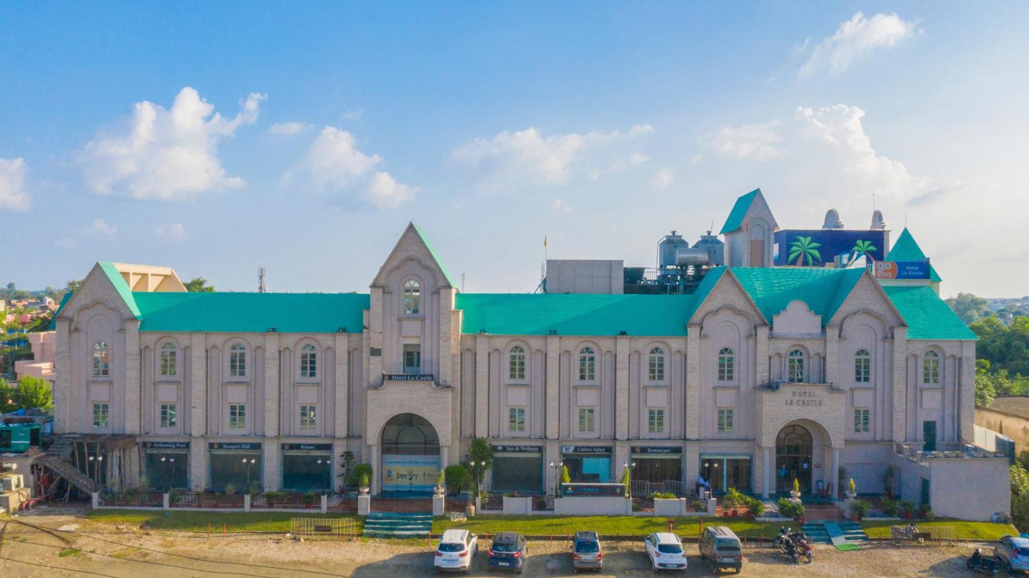 Hotel Le Castle Rudrapur Exteriör bild